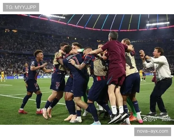 西甲新赛季豪门对决愈演愈烈，新星闪耀成焦点