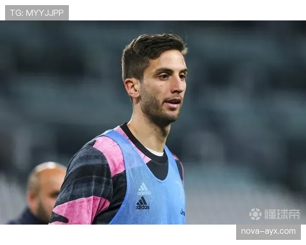 本坦库尔国家队表现亮眼，持续高光引发广泛关注