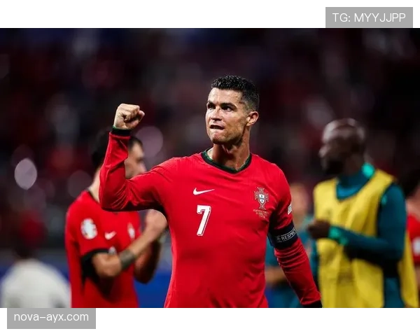 曼联重返欧冠难度加大，竞争激烈与积分差距或将制约赛季目标